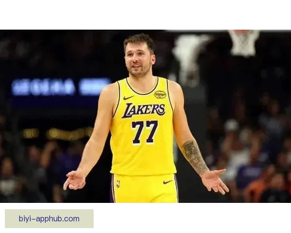 东契奇带伤鏖战三分绝平三不沾效率低迷31分遗憾吞里程悲